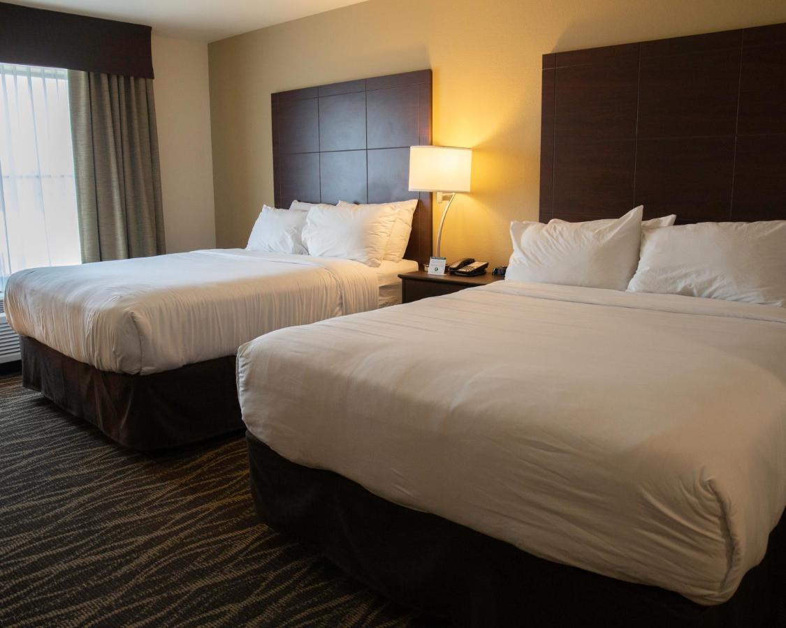 คอบเบิลสโตน โฮเทล แอนด์ สวีท ทู ริเวอร์ส Hotel Two Rivers ภายนอก รูปภาพ