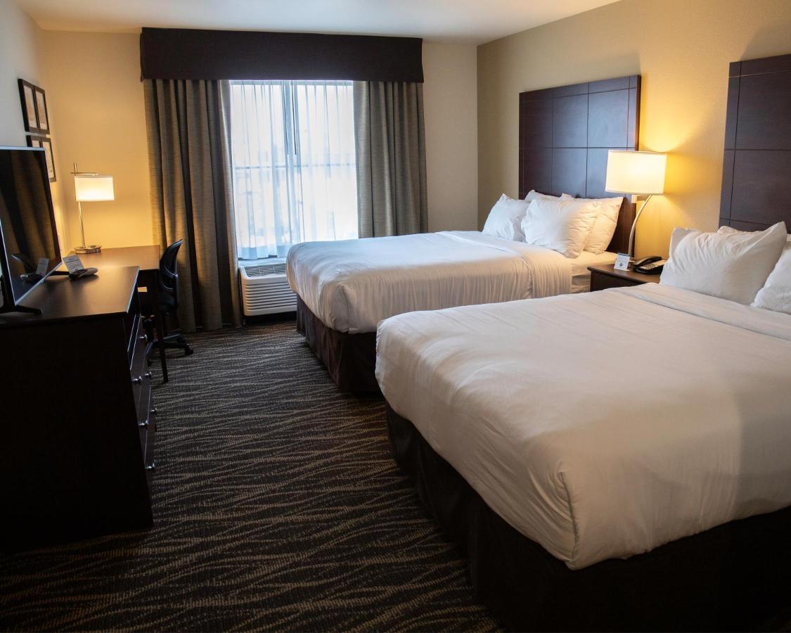 คอบเบิลสโตน โฮเทล แอนด์ สวีท ทู ริเวอร์ส Hotel Two Rivers ภายนอก รูปภาพ